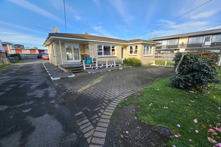 Photo of property in 228 Old Farm Road, Hamilton East, Hamilton, 3216