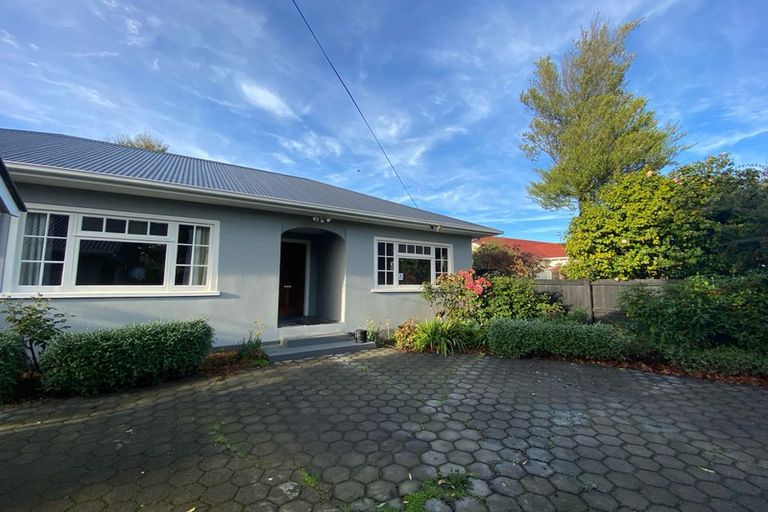 Photo of property in 102 Hawford Road, Opawa, Christchurch, 8023