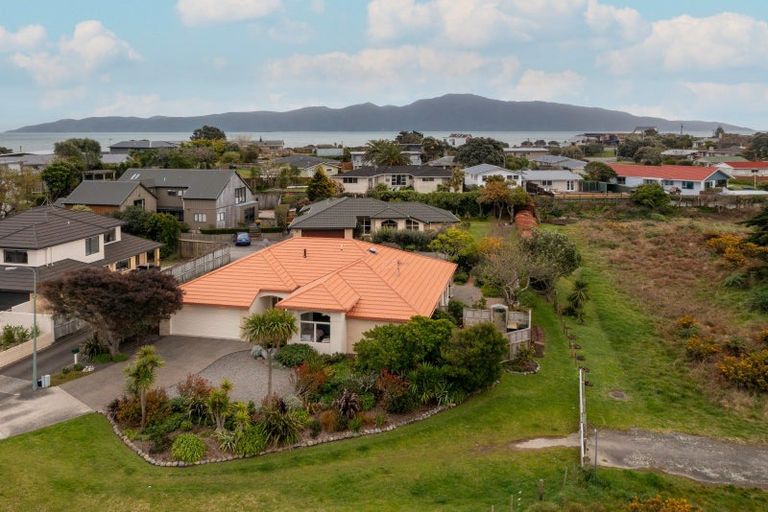Photo of property in 29 Avion Terrace, Raumati Beach, Paraparaumu, 5032