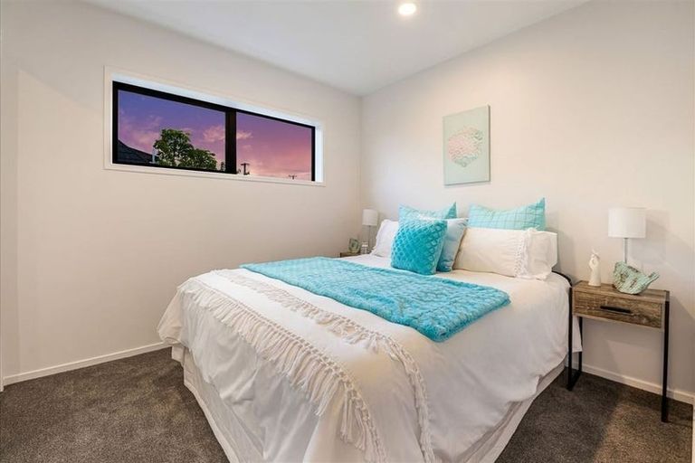 Photo of property in 151 Colwill Road, Massey, Auckland, 0614