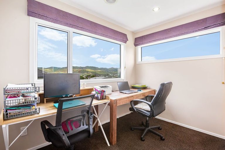 Photo of property in 72 Aotea Drive, Aotea, Porirua, 5024