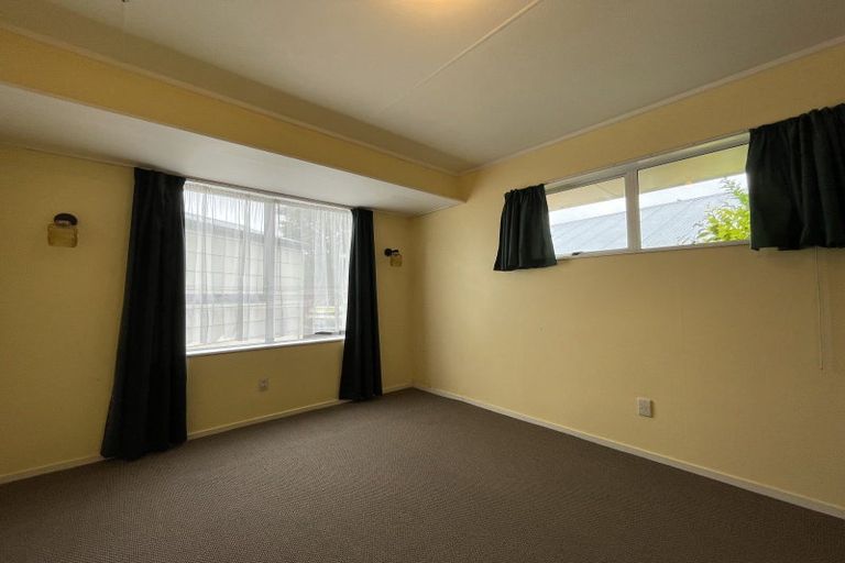 Photo of property in 45a Meadowbrook Drive, Cloverlea, Palmerston North, 4412
