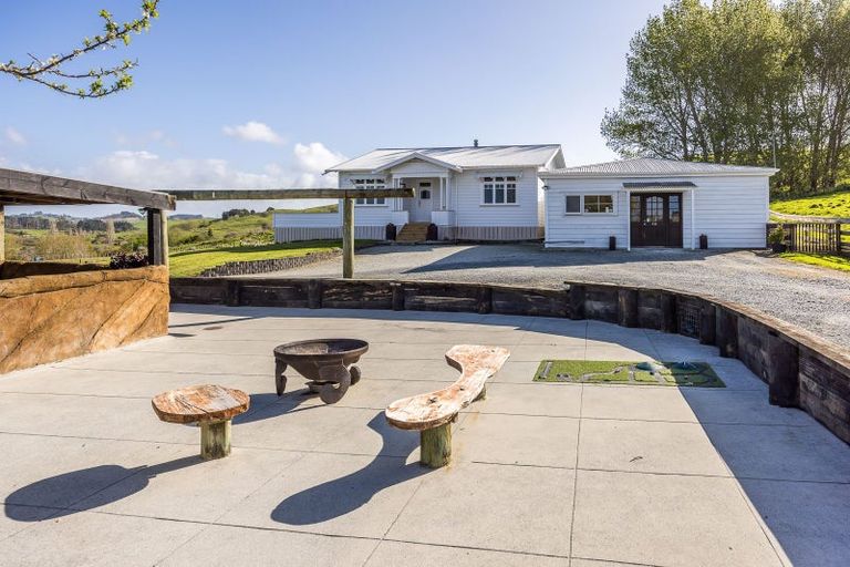 Photo of property in 27 Church Hill Road, Port Albert, Wellsford, 0973