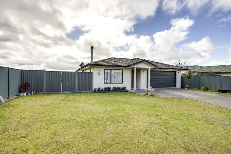 Photo of property in 6 Prestige Place, Flaxmere, Hastings, 4120