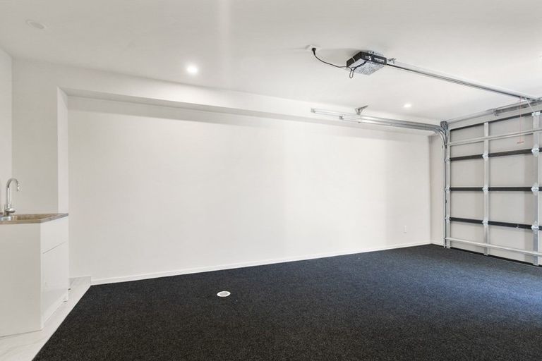 Photo of property in 5 Impatiens Lane, Massey, Auckland, 0614