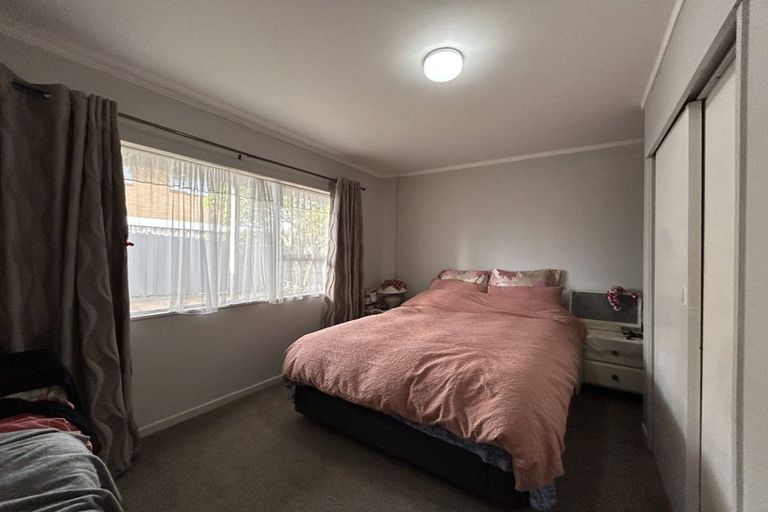Photo of property in 337 East Coast Road, Mairangi Bay, Auckland, 0630