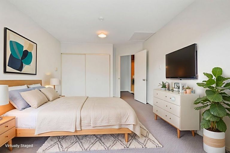 Photo of property in 2/181 Wairakei Road, Bryndwr, Christchurch, 8053