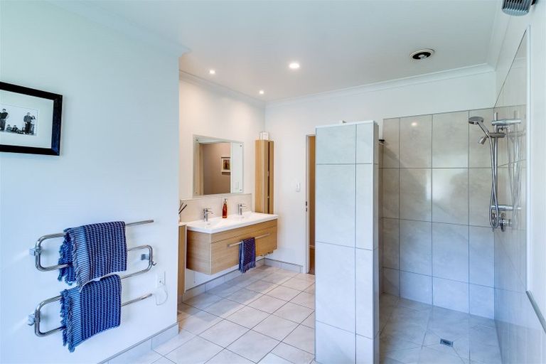 Photo of property in 113 Kent Terrace, Taradale, Napier, 4112