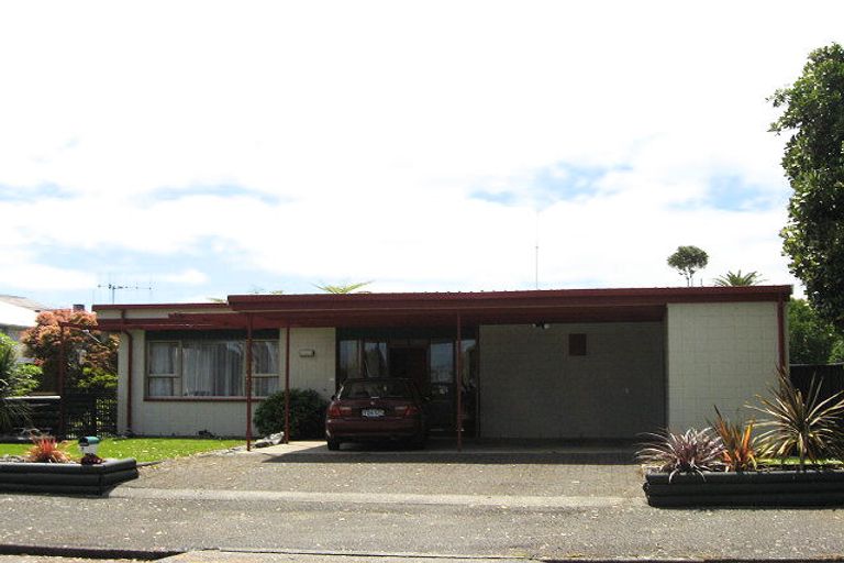 Photo of property in 79 Peel Street, Westport, 7825