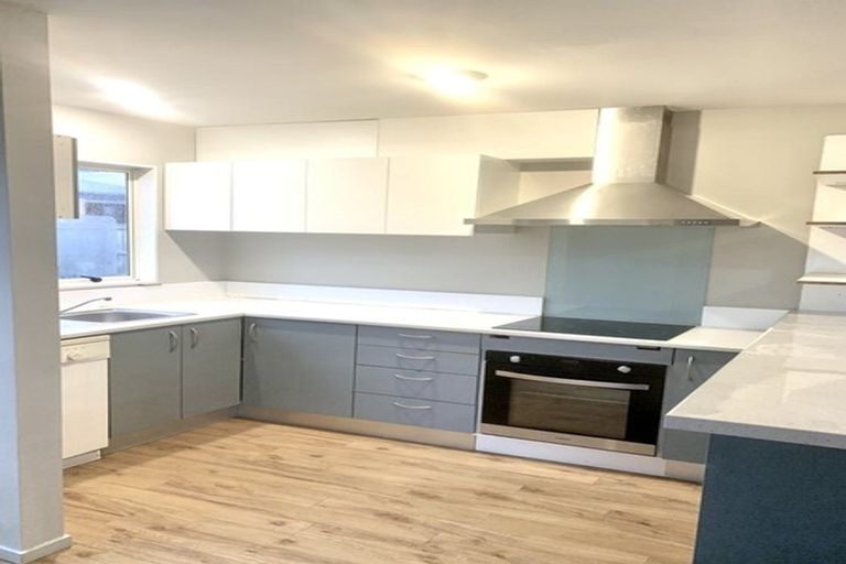 Photo of property in 10 Somerset Crescent, Spreydon, Christchurch, 8024