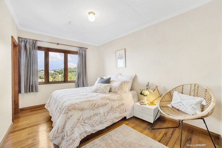 Photo of property in 11 Oku Street, Island Bay, Wellington, 6023