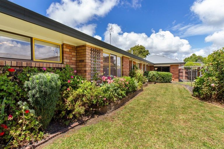 Photo of property in 6 Oak Place, Whakatane, 3120