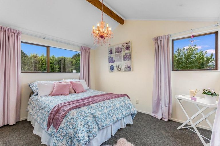 Photo of property in 57 Shackle Lane, Whitby, Porirua, 5024