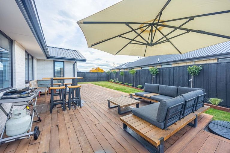 Photo of property in 81 Tiritiri Moana Drive, Pegasus, 7612