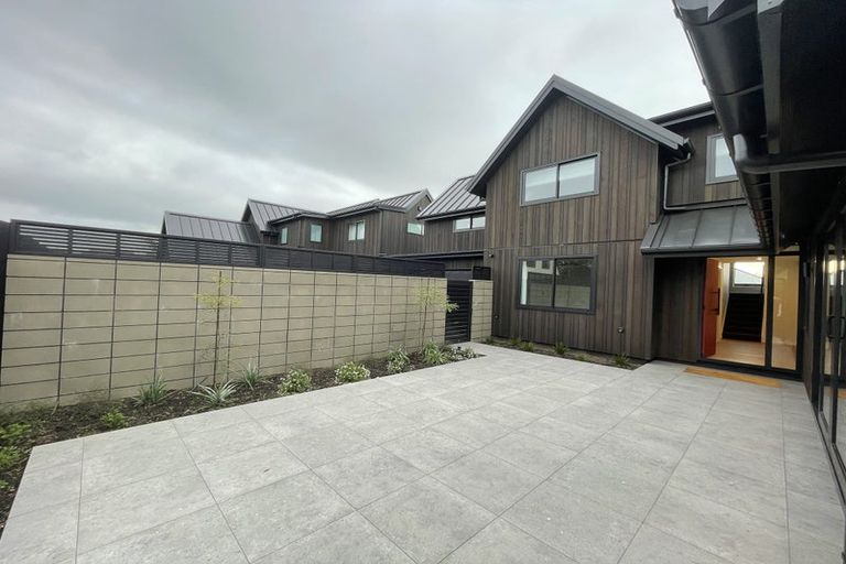 Photo of property in 76 Jeffreys Road, Fendalton, Christchurch, 8052