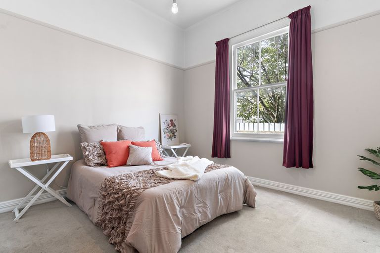 Photo of property in 84 Lincoln Road, Masterton, 5810