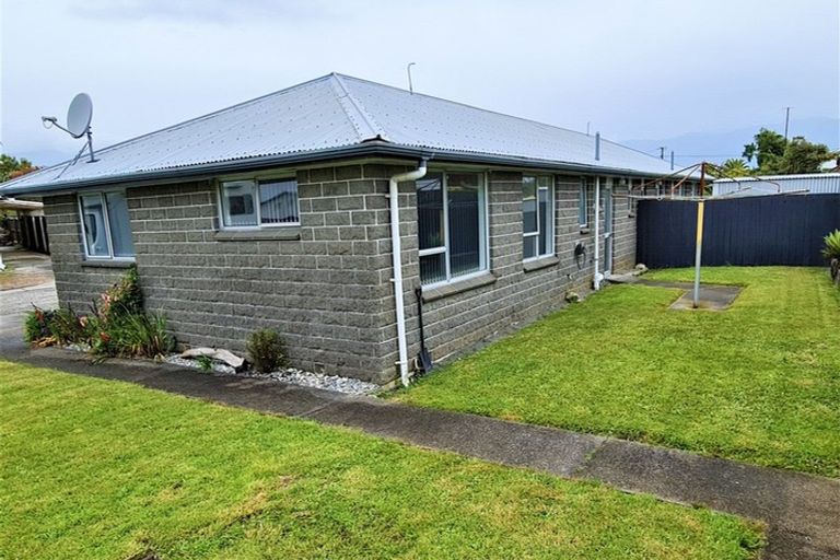 Photo of property in 68a Henley Street, Westport, 7825