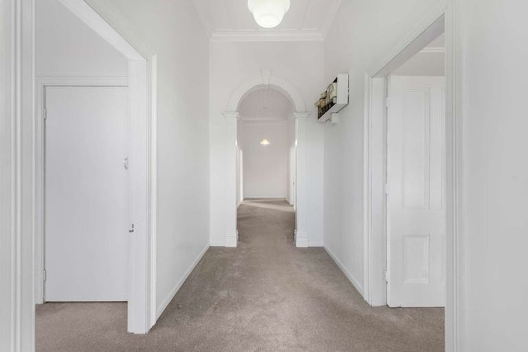 Photo of property in 24 Alma Road, Gonville, Whanganui, 4501