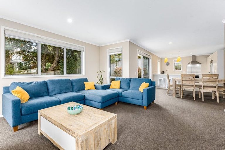 Photo of property in 7 Grapnel Lane, Whitby, Porirua, 5024