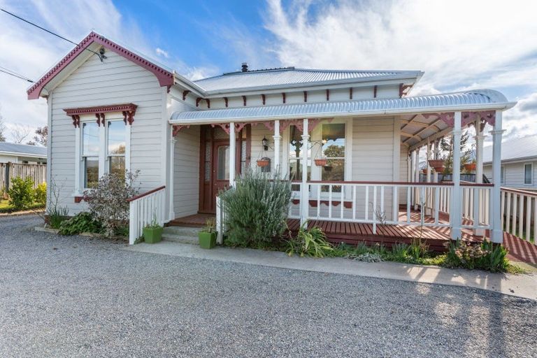 Photo of property in 168 High Street South, Carterton, 5713
