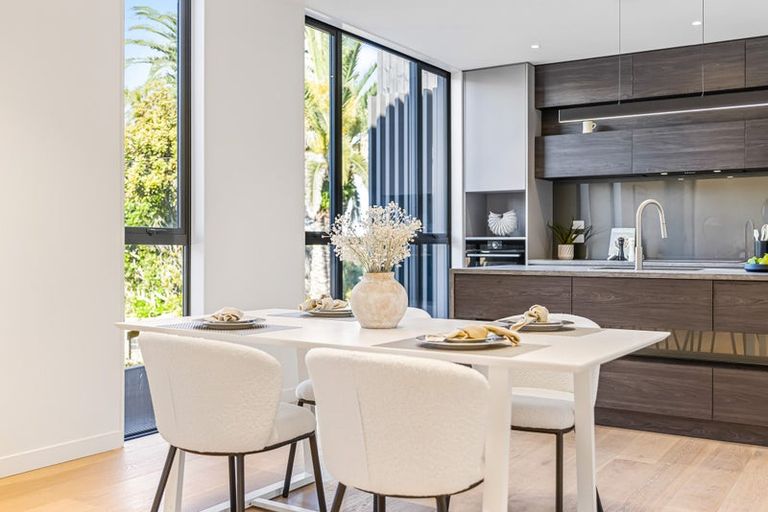 Photo of property in 12c Kowhai Road, Campbells Bay, Auckland, 0630