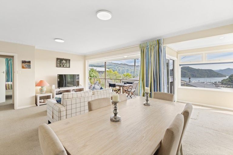 Photo of property in 7a Russell Street, Picton, 7220