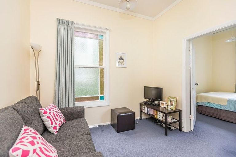 Photo of property in 98 Constable Street, Newtown, Wellington, 6021