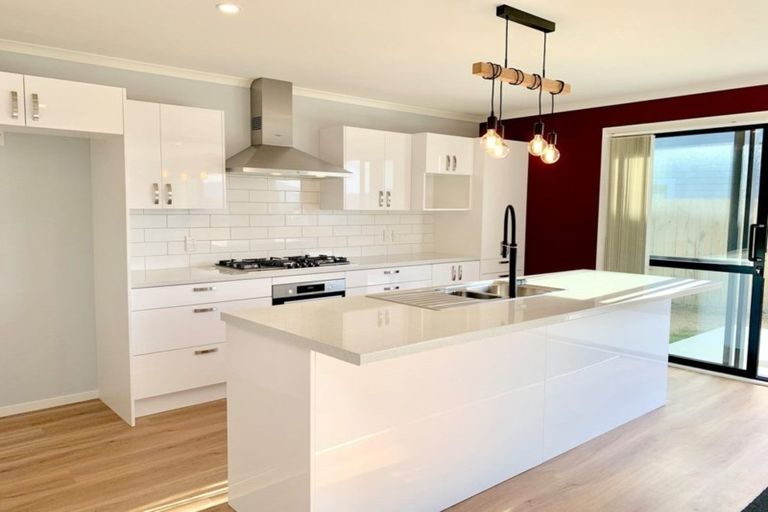 Photo of property in 12 Schooner Drive, Whitby, Porirua, 5024