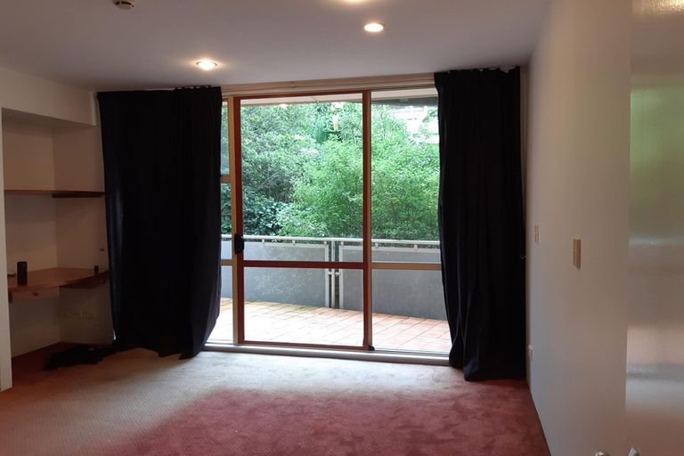 Photo of property in Sirocco Apartments, 612/8u Church Street, Wellington Central, Wellington, 6011