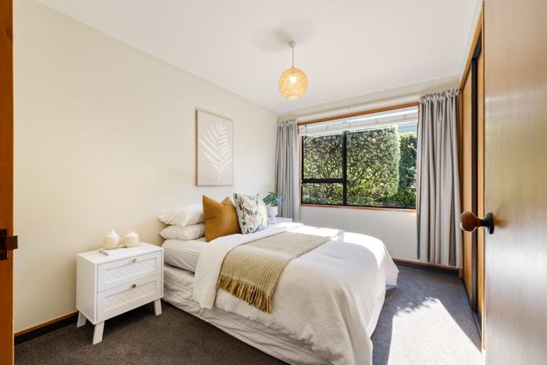 Photo of property in 5 Shalamar Drive, Cashmere, Christchurch, 8022