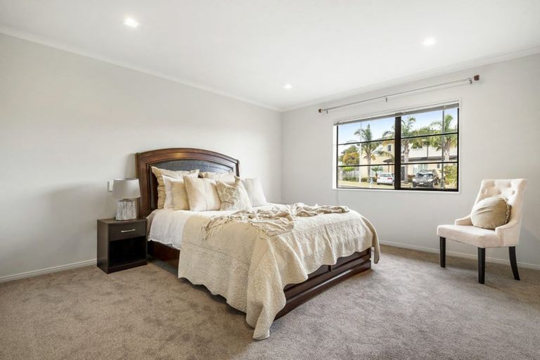 Photo of property in 94 Oakway Drive, Schnapper Rock, Auckland, 0632