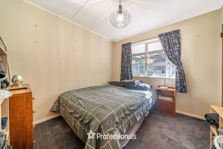Photo of property in 60 Larchmont Grove, Totara Park, Upper Hutt, 5018