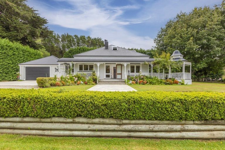 Photo of property in 378 Wimbledon Road, Porangahau, 4292