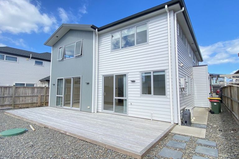 Photo of property in 20 Toanui Road, Hobsonville, Auckland, 0616