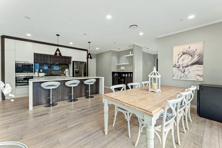 Photo of property in 63 Symes Drive, Red Beach, 0932