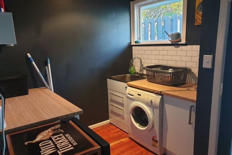 Photo of property in 7 Pauline Way, Paparangi, Wellington, 6037