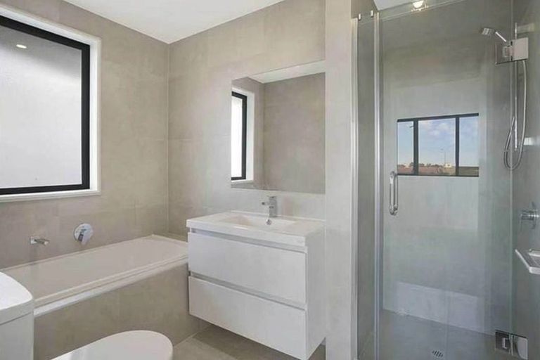 Photo of property in 36 Mahalo Avenue, Wiri, Auckland, 2104