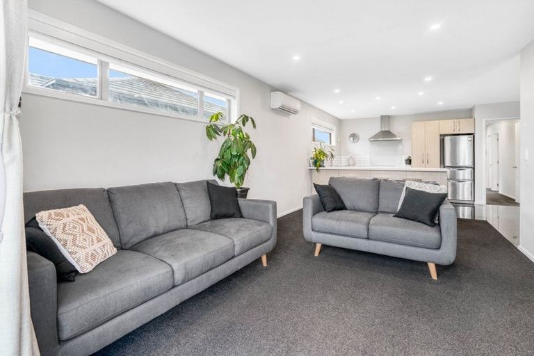 Photo of property in 35 Packard Crescent, Halswell, Christchurch, 8025