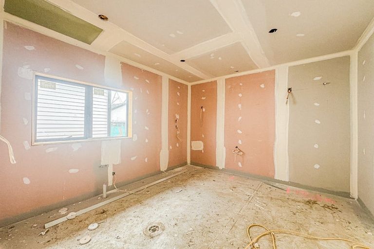 Photo of property in 309 Massey Road, Mangere East, Auckland, 2024