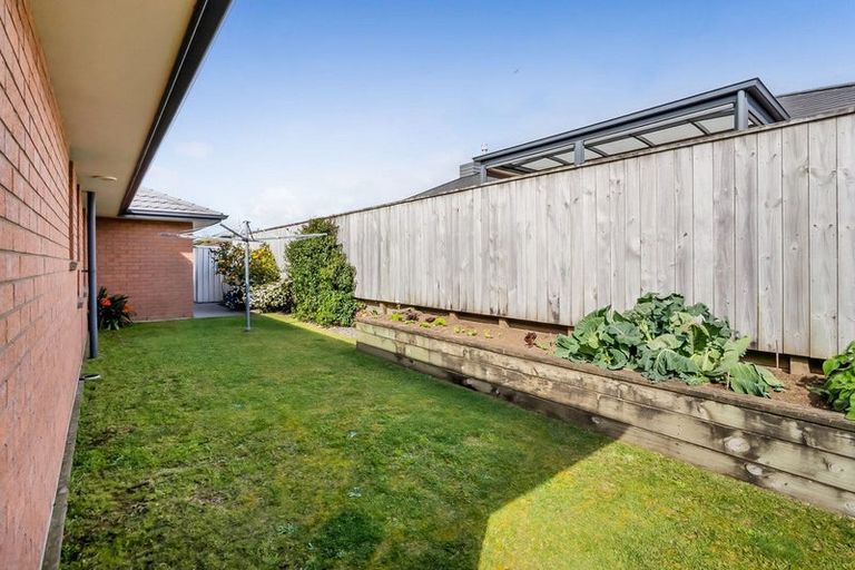 Photo of property in 9 Huetu Place, Bell Block, New Plymouth, 4312