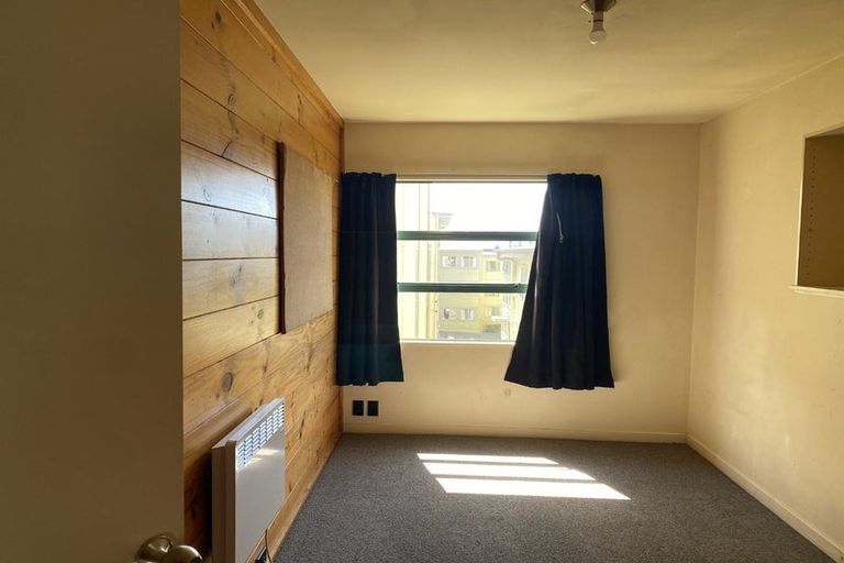 Photo of property in Te Awhina Apartments, 28/22u Sussex Street, Mount Cook, Wellington, 6021