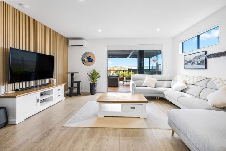 Photo of property in 100 Tarapuka Road, Westgate, Auckland, 0814