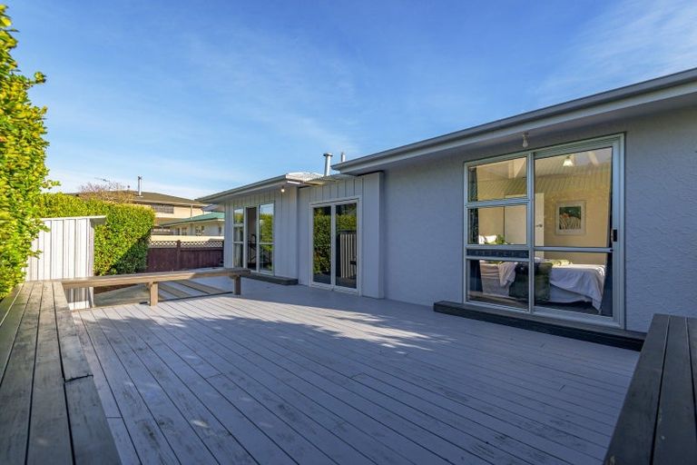 Photo of property in 24 Salisbury Avenue, Terrace End, Palmerston North, 4410