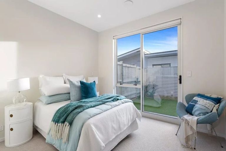 Photo of property in 6f Te Awapu Crescent, Takanini, 2112