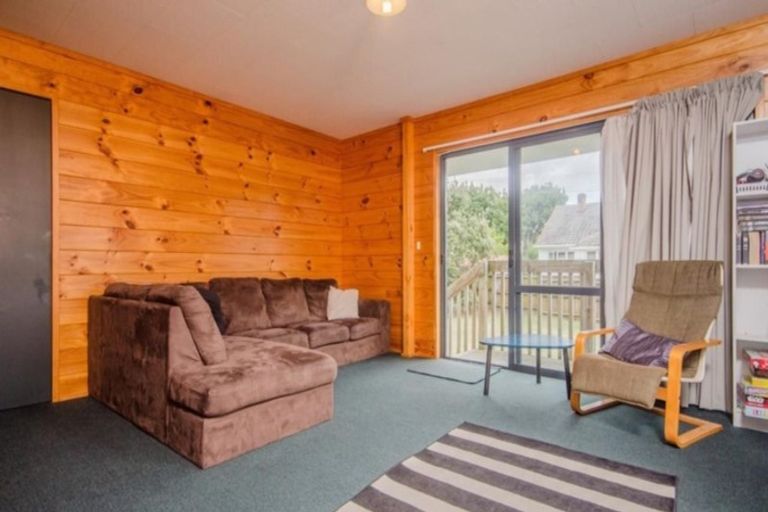 Photo of property in 42a Rimu Street, New Lynn, Auckland, 0600