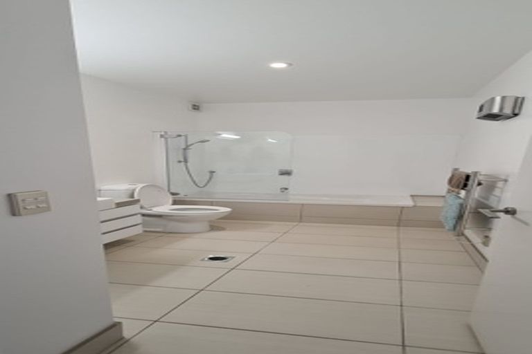 Photo of property in 79 Saddleback Grove, Karori, Wellington, 6012