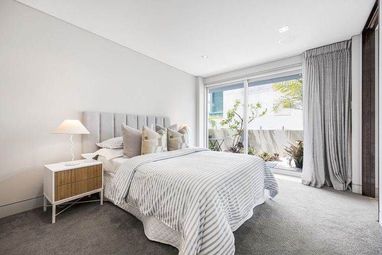 Photo of property in 21 Brighton Terrace, Mairangi Bay, Auckland, 0630