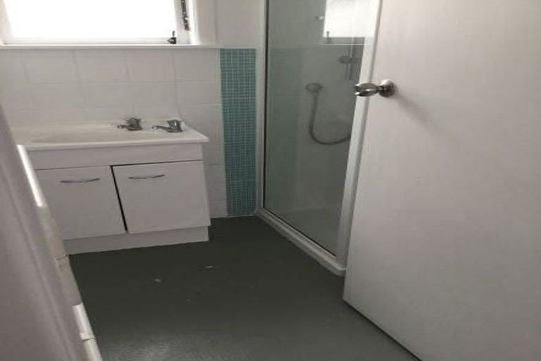 Photo of property in 54 Derwent Crescent, Titirangi, Auckland, 0604