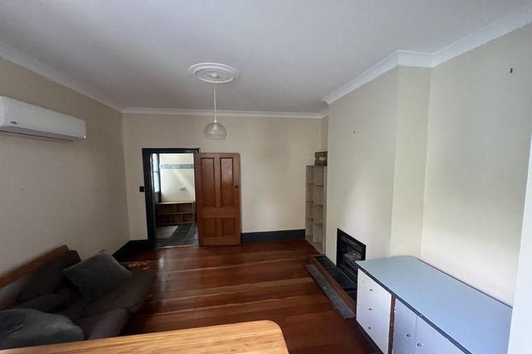 Photo of property in 112 Aro Street, Aro Valley, Wellington, 6021