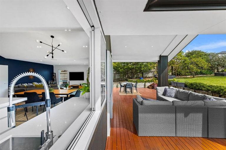 Photo of property in 21 Alexandra Street, Riverhead, 0820